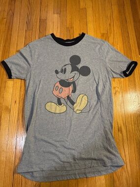 Mickey Mouse Vintage Style Tee  Gray & Black Men’s Small
